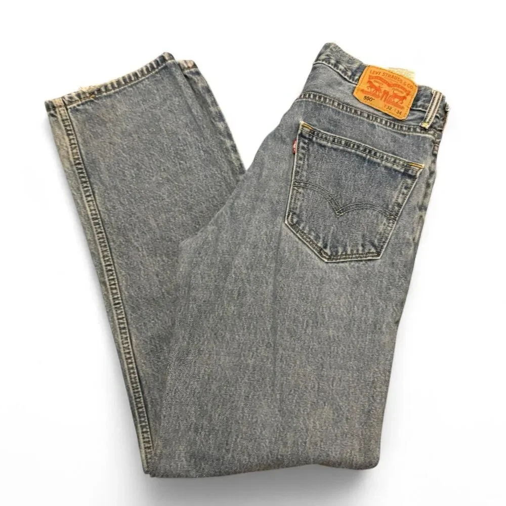 Levi's 550 straight leg relaxed 100% Cotton medium wash blue denim jeans 32x34
